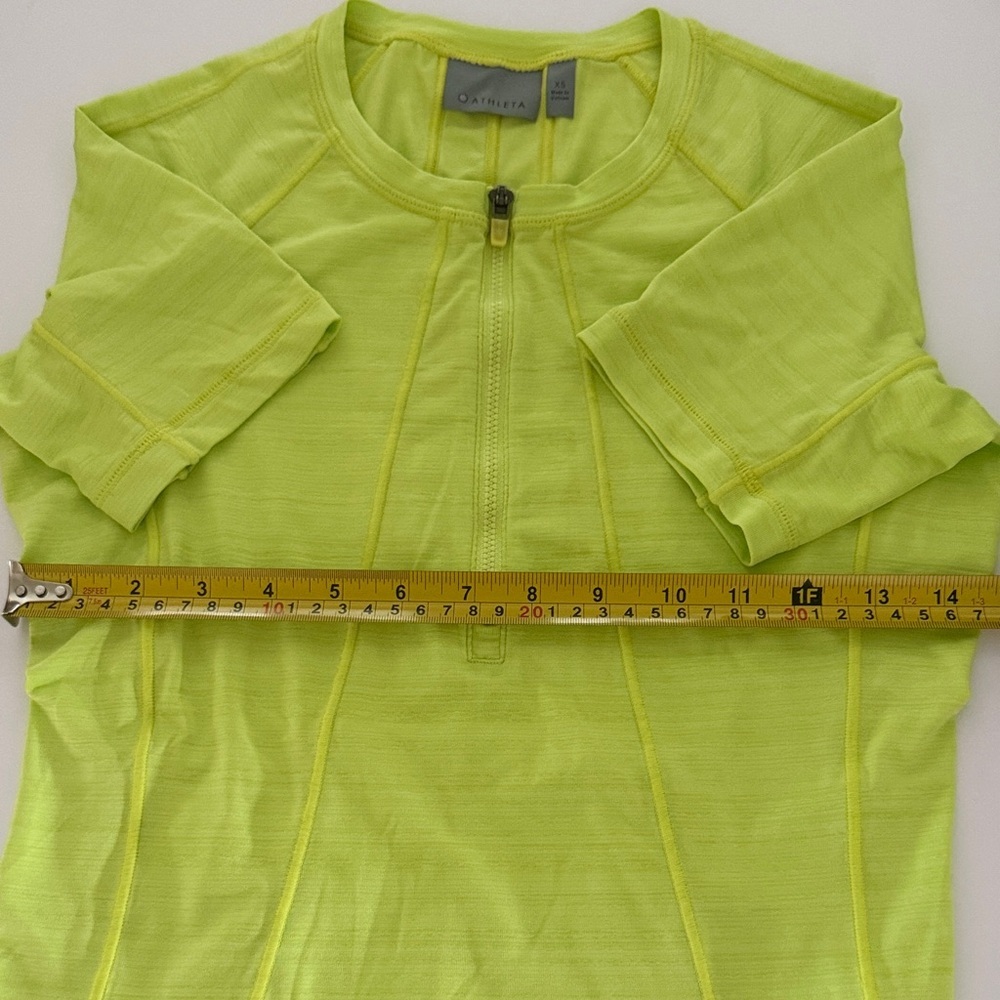 Athleta Neon Lime UPF Pacifica Swim Short Sleeve Top Summer Beach - Picture 4 of 4